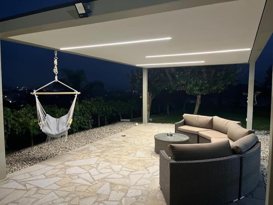 Fernandes Guest House Sunshine Studio بونتي دي ليما المظهر الخارجي الصورة